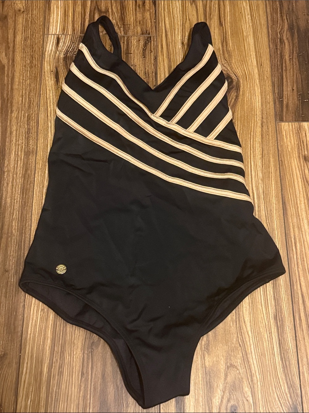 One-Piece Slimming Swimsuit with Elegant 3D Stripes